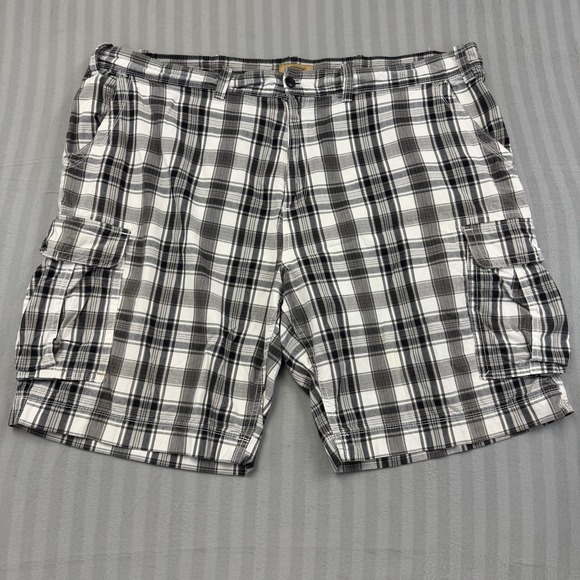 Freedom Foundry Other - Foundry Black White Plaid Cargo Shorts,Mens Size 48